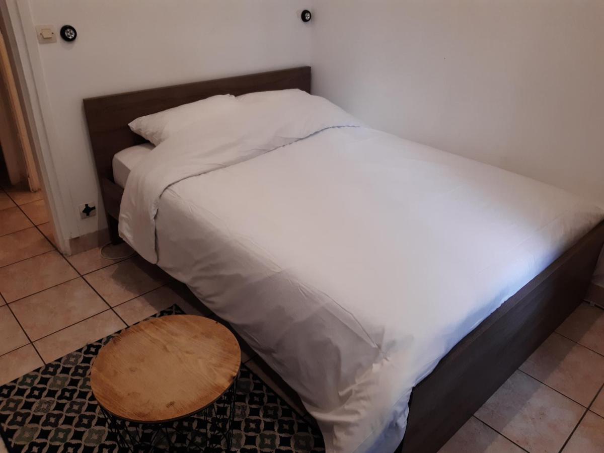 Appartement Aad1 Clamart 200 M Du Tramway T6 St Pave Blc Avec Cuisine Separee מראה חיצוני תמונה
