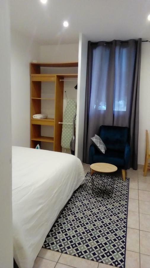 Appartement Aad1 Clamart 200 M Du Tramway T6 St Pave Blc Avec Cuisine Separee מראה חיצוני תמונה